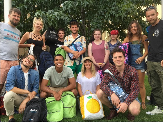 AFL player Tom Liberatore with We Are Mobilise outreach volunteers — Mobilise becomes ACNC registered charity 2020